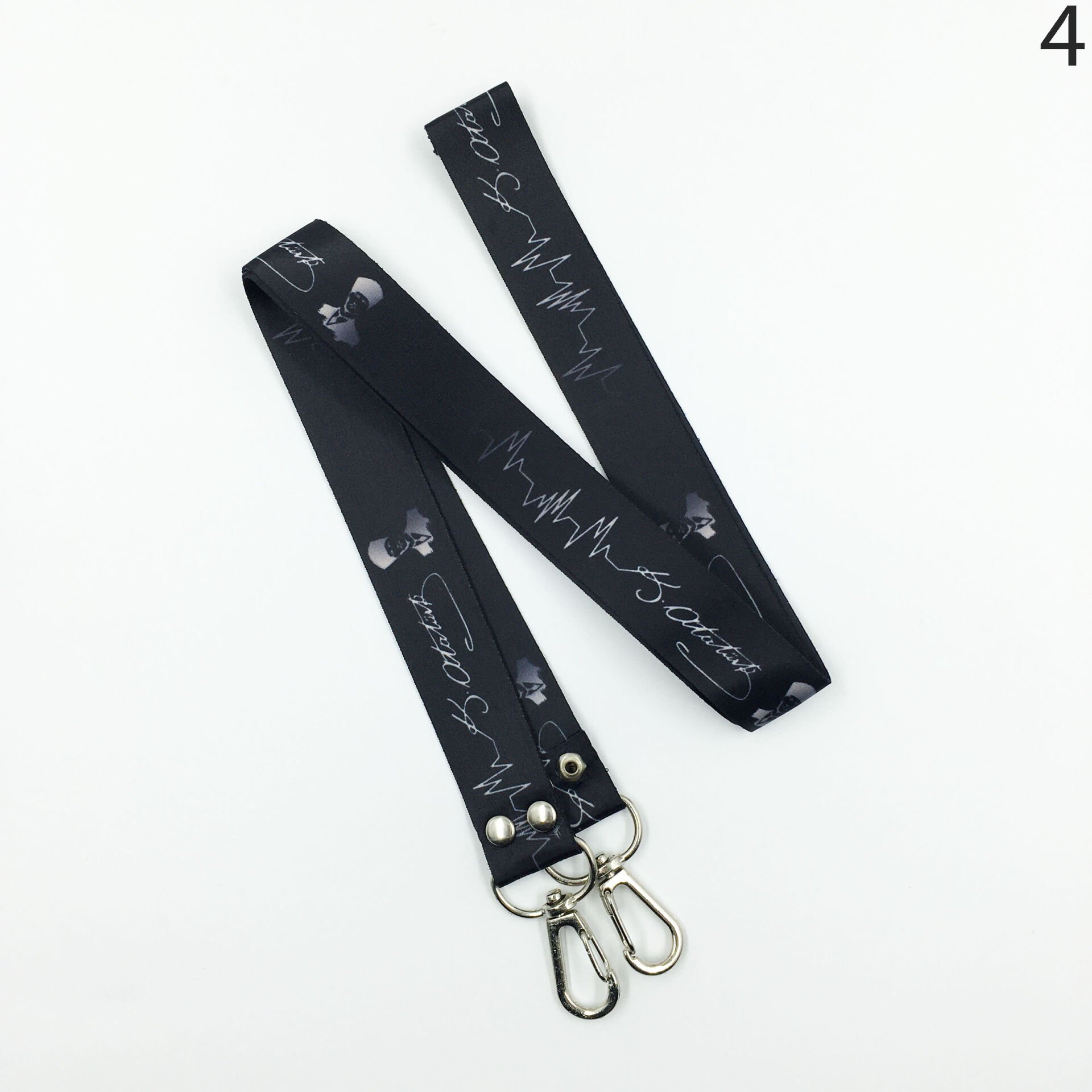 Atatürk Desenli Siyah Renkli İp Anahtarlık 4