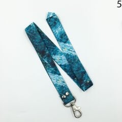 Yeşil Desenli Renkli İp Anahtarlık